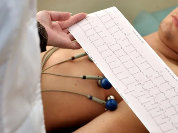 Έλεγχος και αξιολόγηση για συμμετοχή σε αθλητικές δραστηριότητες